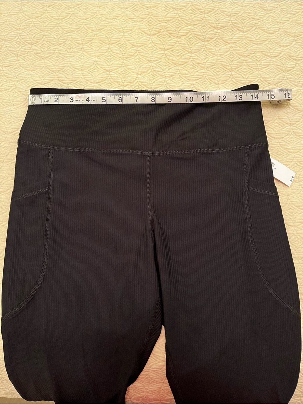NWT Old Navy Black PowerSoft High-Rise 7/8 Ribbed Athletic Leggings (size Large) - Picture 9 of 10